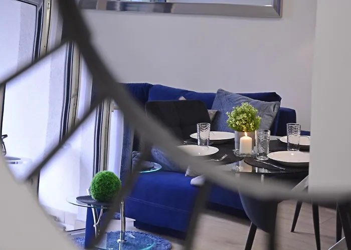 Bryza - Monte Cassino 8-7, Centrum Miasta *